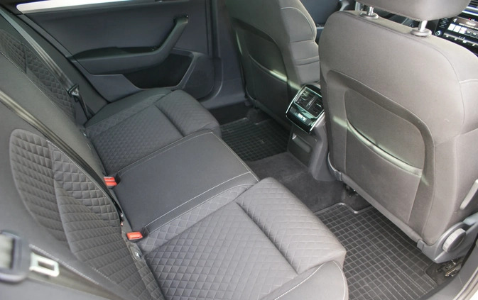 Skoda Superb cena 106900 przebieg: 54499, rok produkcji 2019 z Świerzawa małe 704